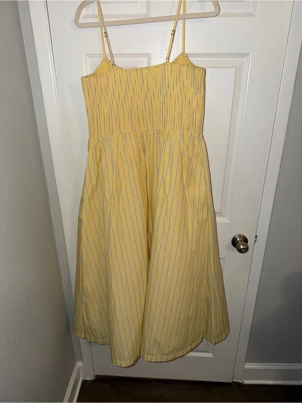 Abercrombie & Fitch smocked bodice